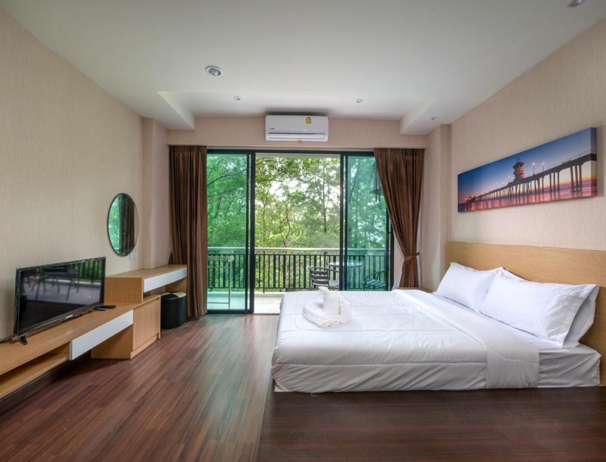 Naithon Beachfront Condotel Exterior foto